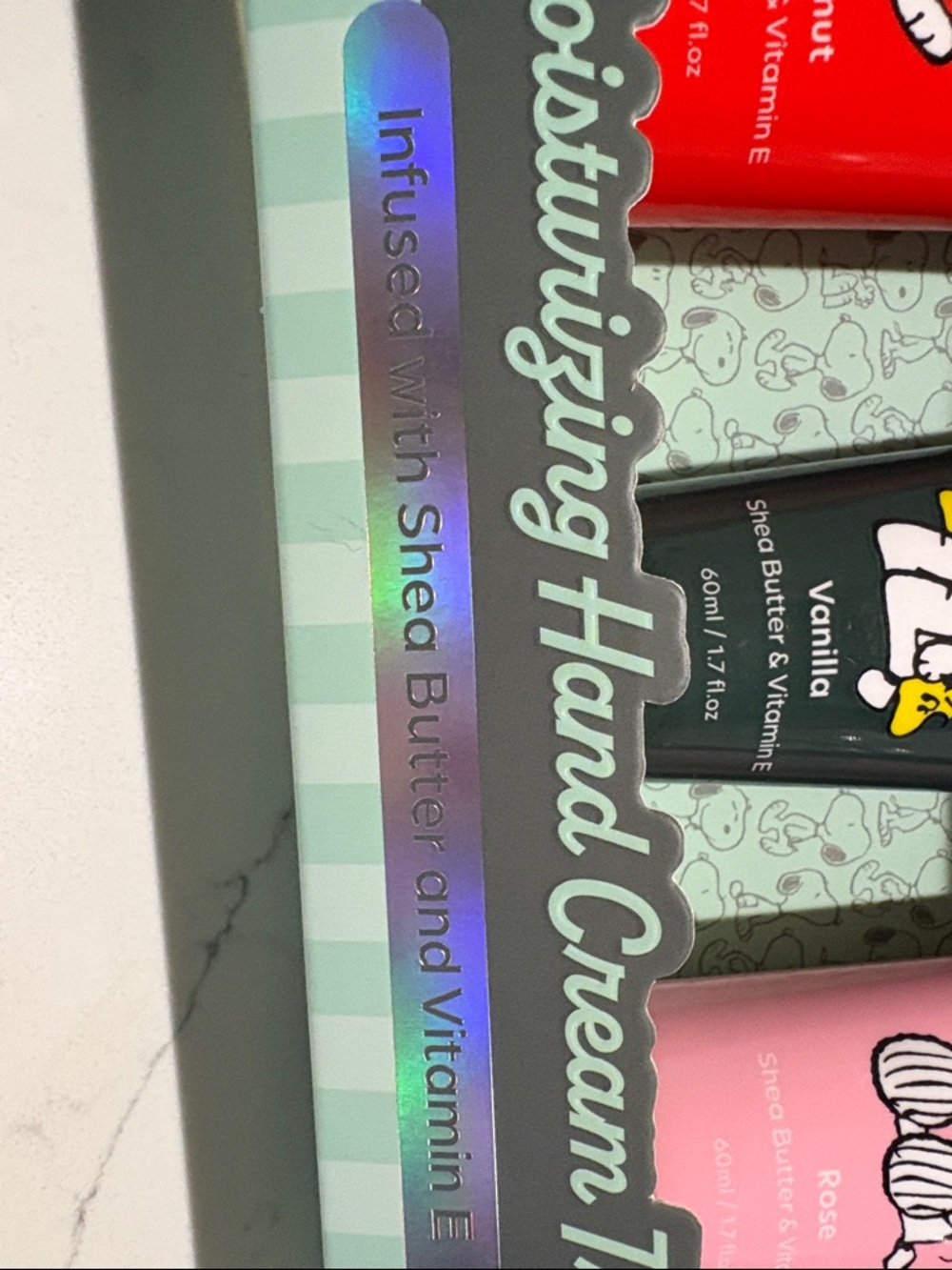 Peanuts x Célavi Moisturizing Hand Cream Trio - Red, Black, Pink - Picture 6 of 8